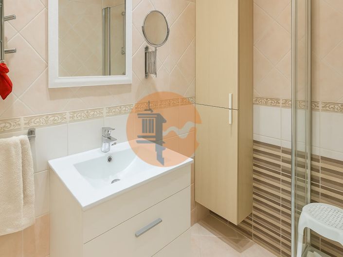 Image No.22-1 Bed House for sale