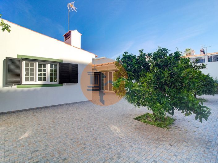 Image No.14-4 Bed House for sale