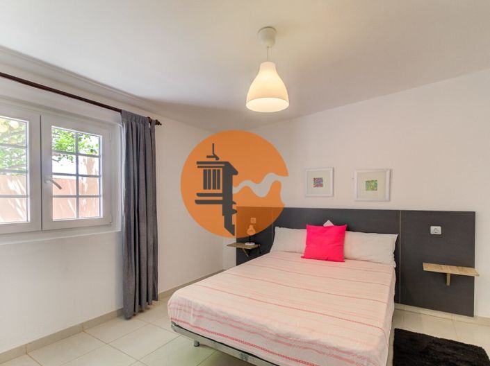 Image No.32-4 Bed House for sale