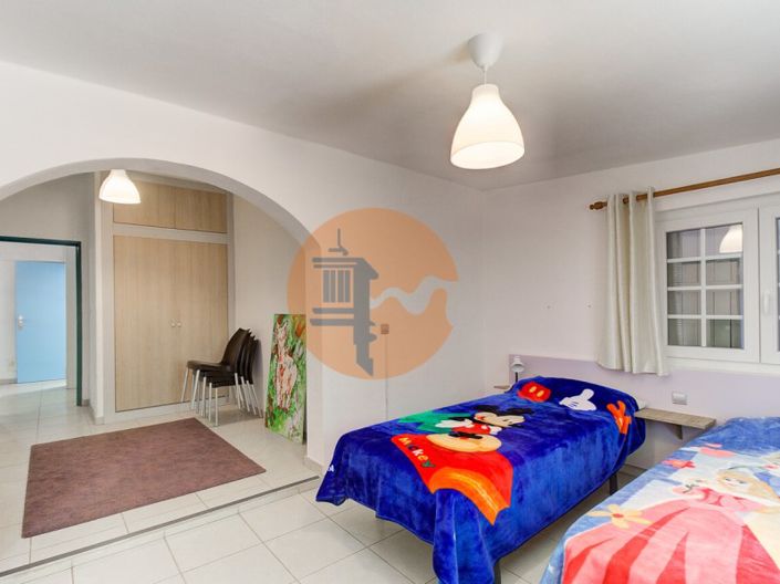 Image No.33-4 Bed House for sale