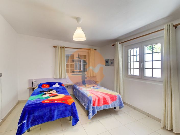 Image No.35-4 Bed House for sale