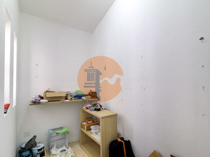 Image No.38-4 Bed House for sale