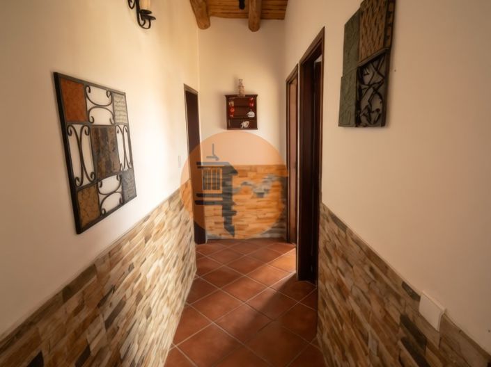 Image No.9-2 Bed House for sale