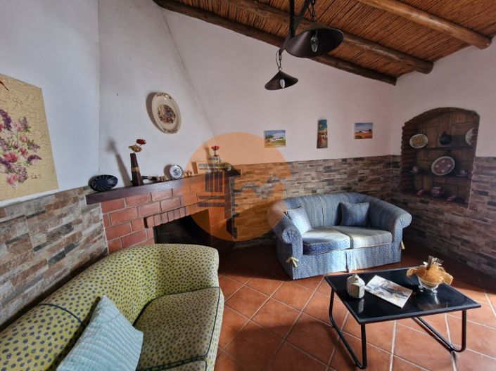 Image No.13-2 Bed House for sale