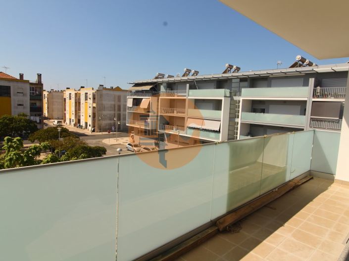 Image No.10-3 Bed Apartment for sale