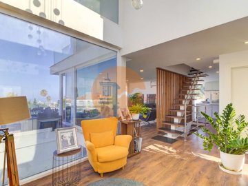 ida66c9f01-0000-0500-0000-000016502d1d