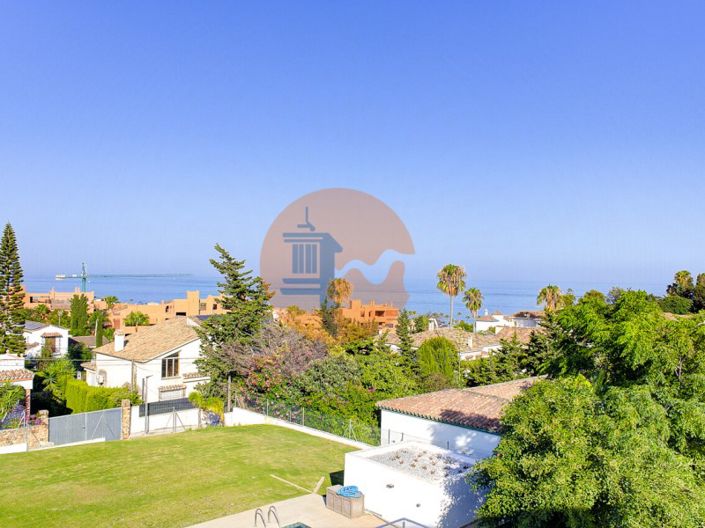 Image No.48-6 Bed House for sale