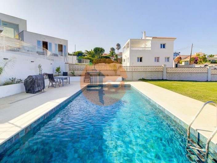 Image No.8-Maison de 6 chambres à vendre à Estepona