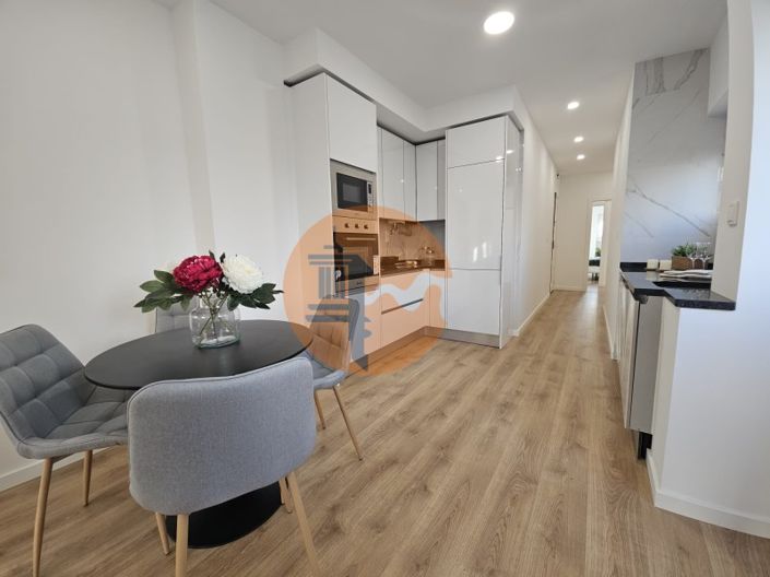 Image No.13-3 Bed Apartment for sale