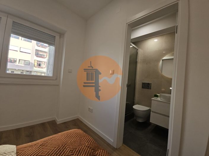 Image No.22-3 Bed Apartment for sale