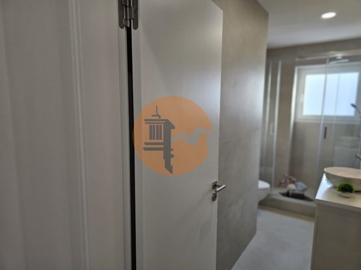 Image No.34-3 Bed Apartment for sale