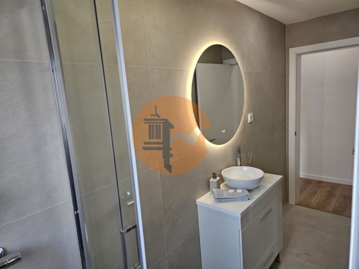 Image No.37-3 Bed Apartment for sale