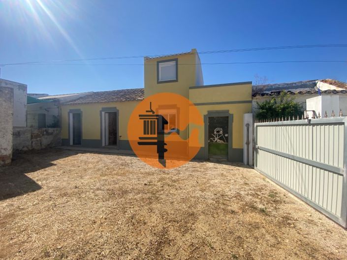 Image No.1-4 Bed House for sale