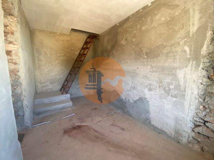 Image No.13-4 Bed House for sale