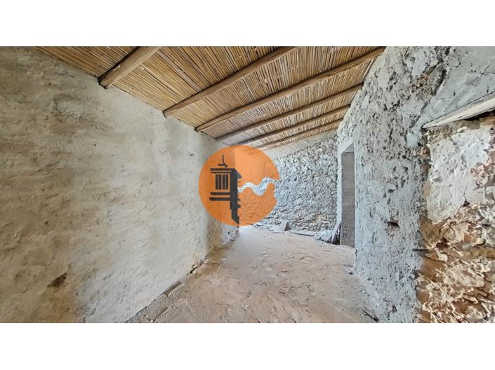 Image No.35-4 Bed House for sale