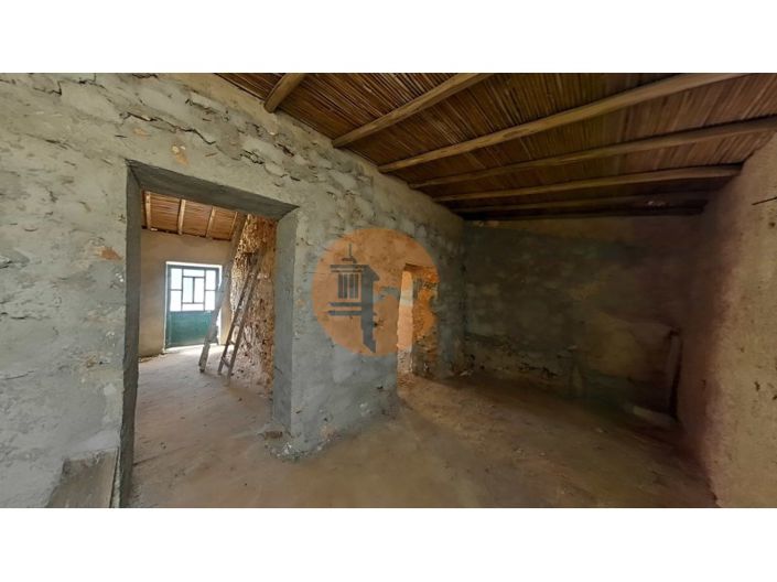 Image No.37-4 Bed House for sale