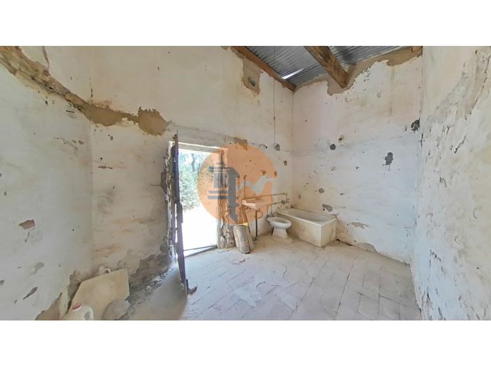 Image No.44-4 Bed House for sale