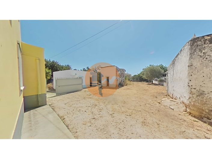 Image No.64-4 Bed House for sale