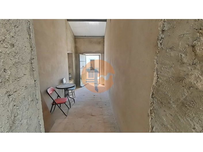 Image No.68-4 Bed House for sale