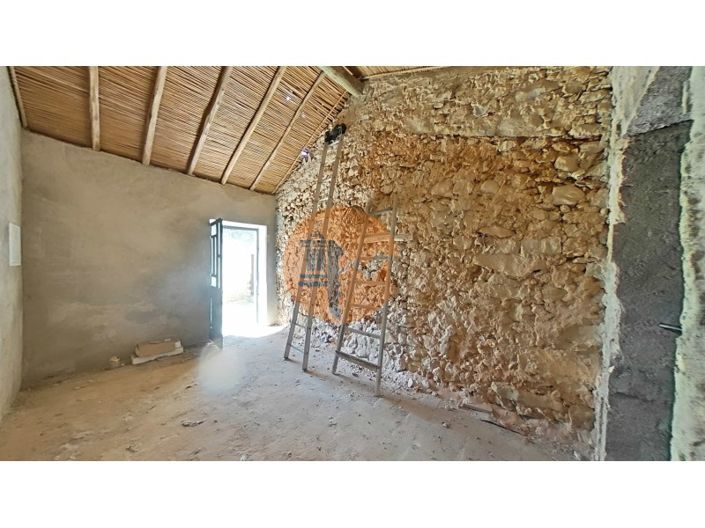 Image No.70-4 Bed House for sale