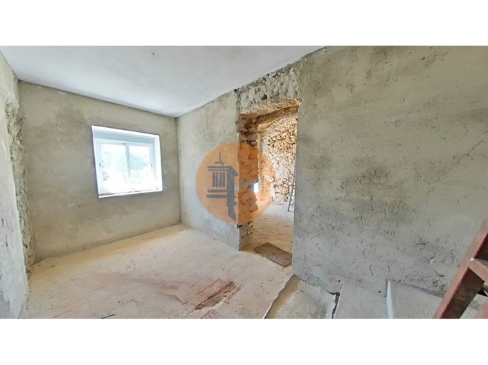 Image No.73-4 Bed House for sale