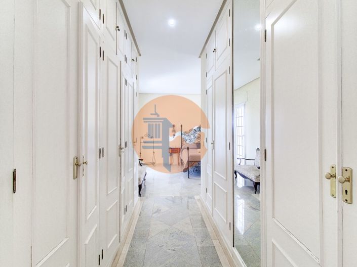 Image No.34-5 Bed House for sale