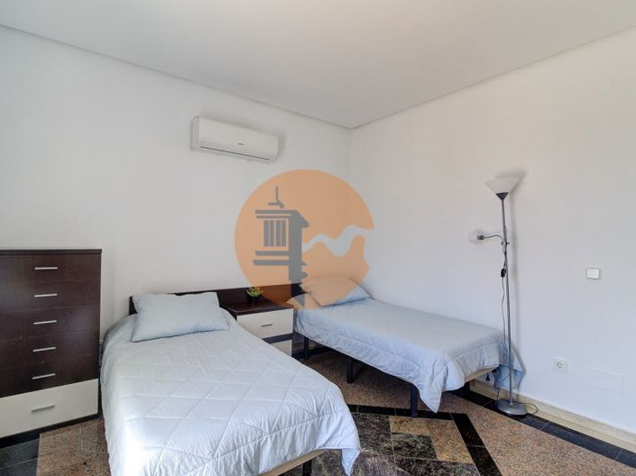 Image No.51-5 Bed House for sale