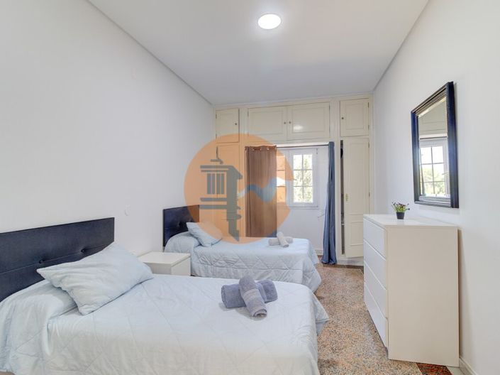 Image No.59-5 Bed House for sale