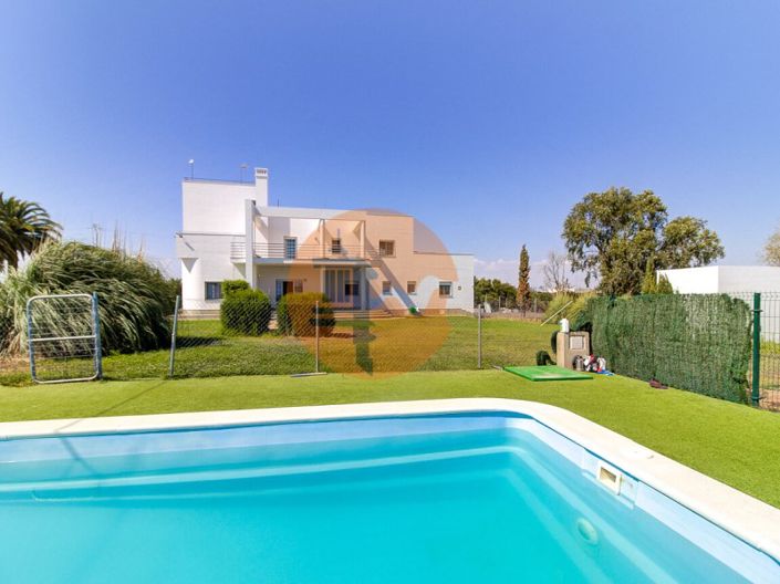 Image No.67-5 Bed House for sale