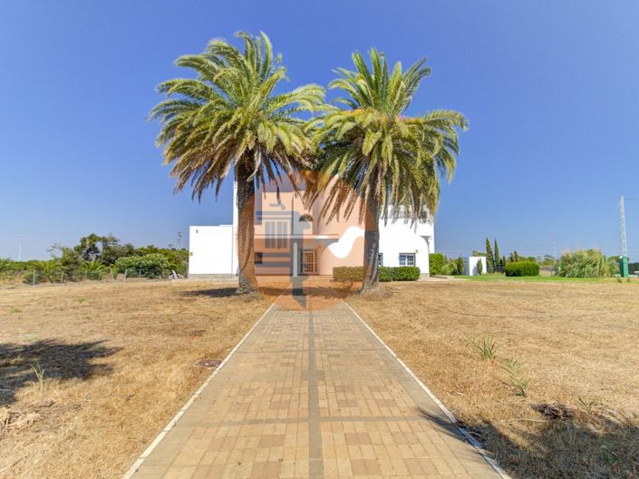 Image No.72-5 Bed House for sale