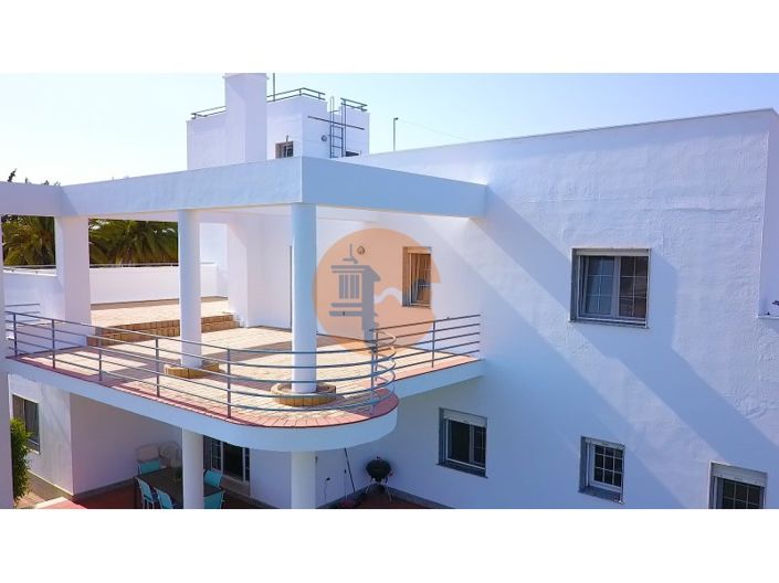 Image No.79-5 Bed House for sale