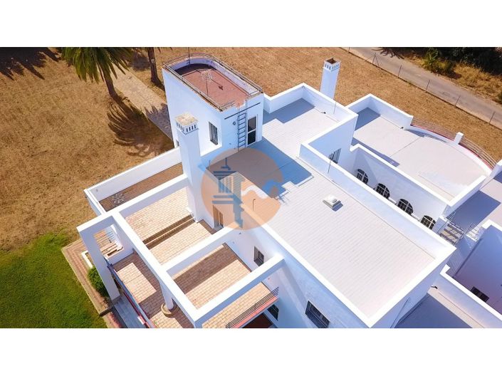 Image No.81-5 Bed House for sale