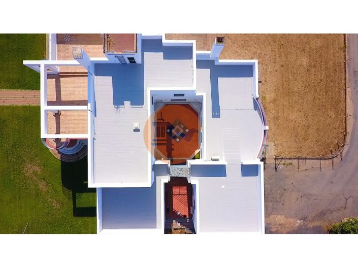 Image No.82-5 Bed House for sale