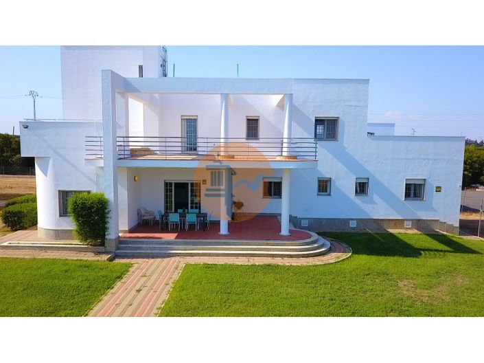 Image No.83-5 Bed House for sale