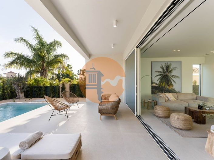 Image No.27-3 Bed House for sale