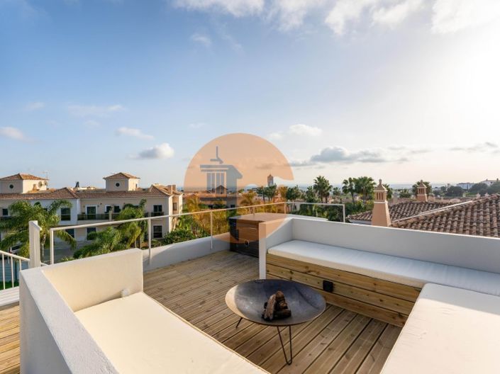 Image No.34-3 Bed House for sale