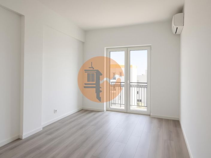 Image No.15-2 Bed Apartment for sale