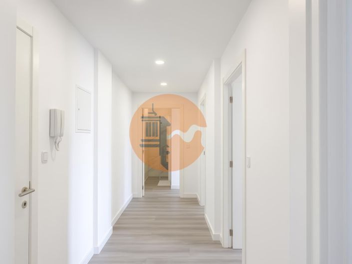 Image No.8-2 Bed Apartment for sale