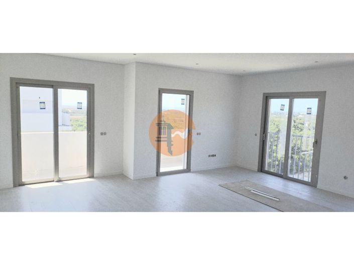 Image No.14-3 Bed Apartment for sale