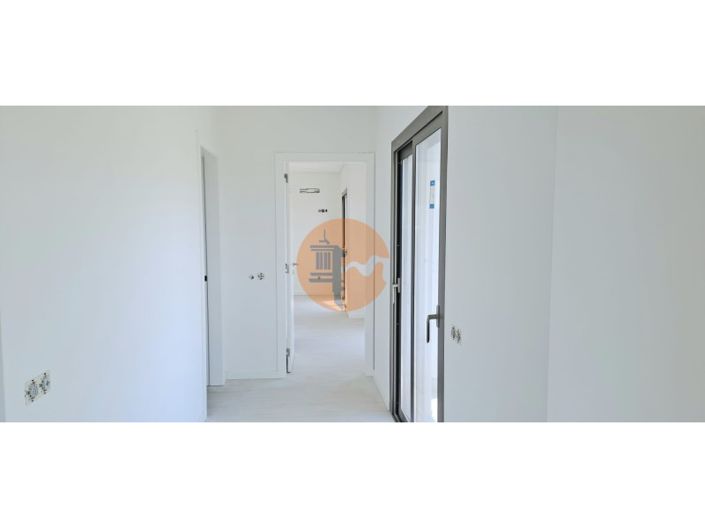 Image No.16-3 Bed Apartment for sale