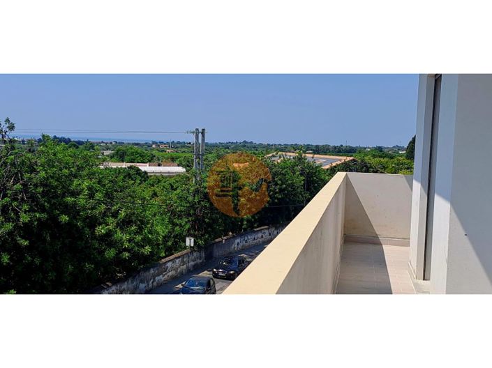 Image No.29-3 Bed Apartment for sale