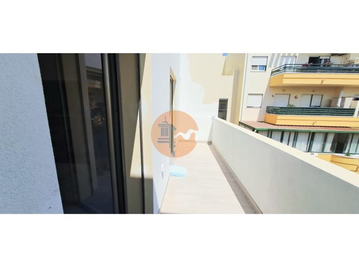 Image No.28-3 Bed Apartment for sale
