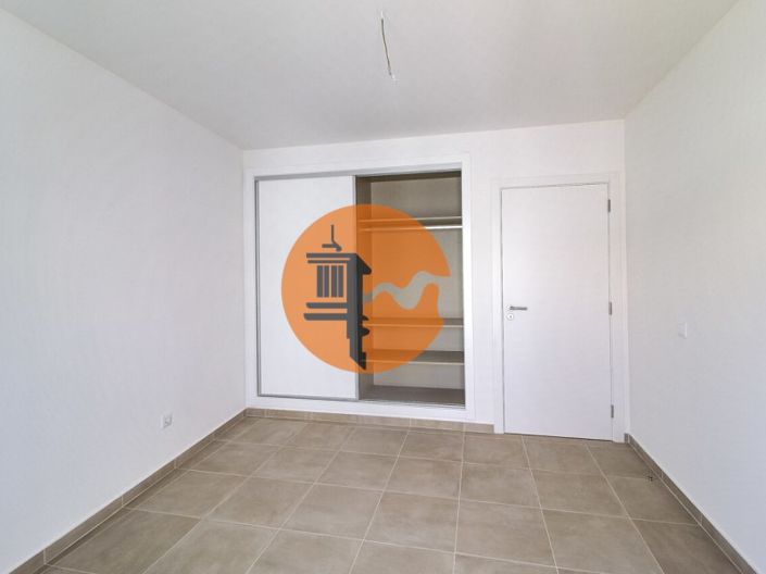 Image No.27-2 Bed Apartment for sale