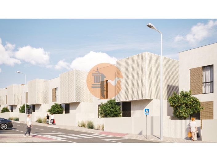 Image No.13-3 Bed House for sale