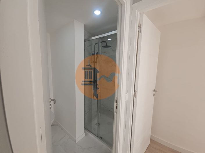 Image No.19-3 Bed Apartment for sale