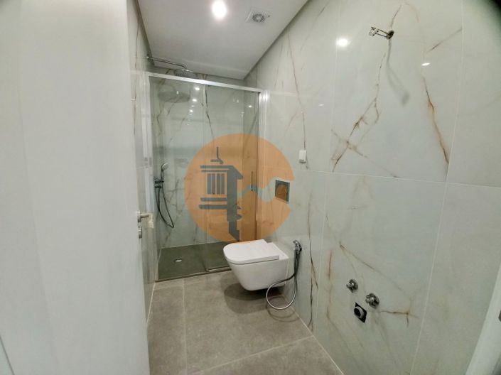 Image No.19-2 Bed Apartment for sale