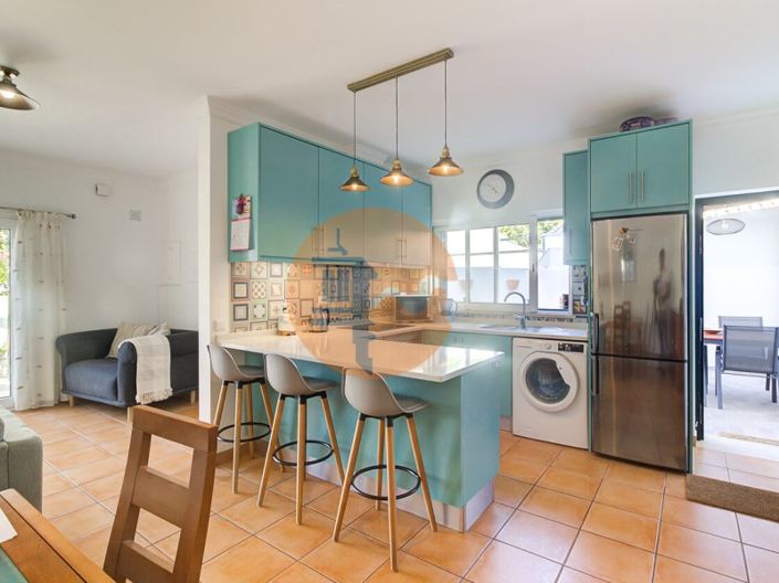 Image No.3-3 Bed House for sale