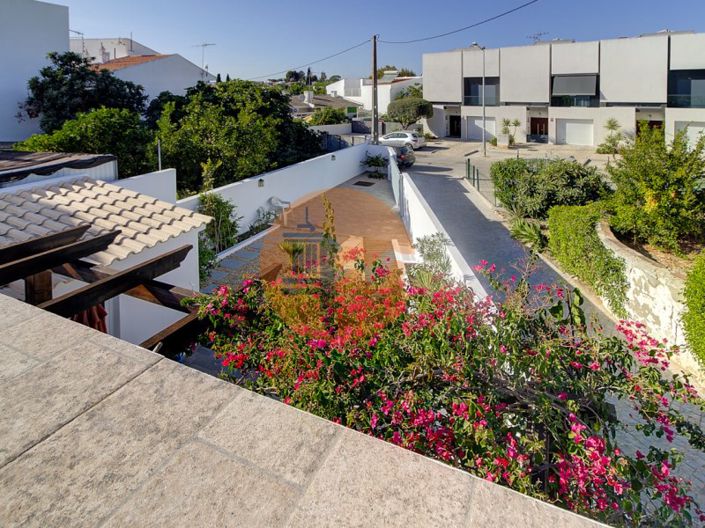 Image No.29-3 Bed House for sale