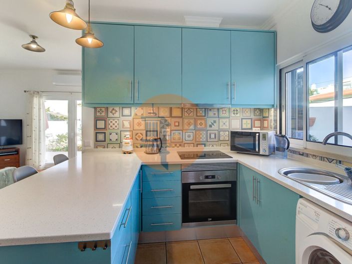 Image No.6-3 Bed House for sale