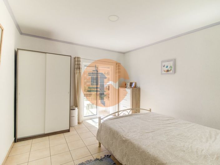 Image No.10-1 Bed Apartment for sale